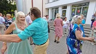 24.08.24г...И Вновь Зажигаем под КАЗАХСКИЙ ХИТ... в Гомельском парке...