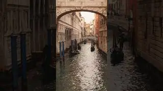 Take picture of  scary Venician canal #streetphotography #streetstylephotography #venezia #pov