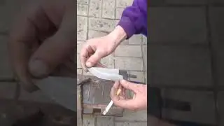 Тест на клинок. Клинок которые рубает гвозди. Сталь клинка Х 12 МФ. Ручная работа. Украина.