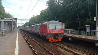 Электропоезд ЭД4М-0449 сообщением Москва(Павелецкий-Вокзал)-Ожерелье.