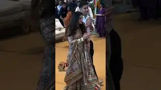 Anant Ambani ko Shub ke lie bhabhe Shloka Ambani bhagavaan ke pooja karen | Honey Singh Songs