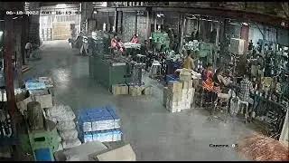 Live accident : Cut finger on press (Careless worker)