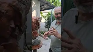Как скульптор увидел лицо в этом куске дерева? #скульптура