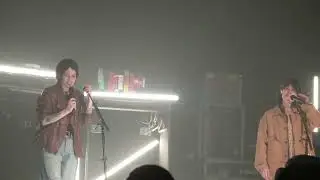 Tegan and Sara - Tegan talks to the screeching twins + Love Is Blind + ruined Closer/what it's about