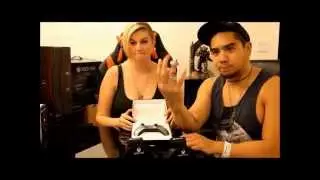 Unboxing the Halo 5 Limited Edition Controllers
