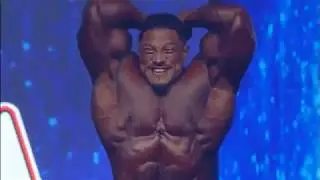 Roelly Winklaar Posing at 2018 Mr. Olympia Finals