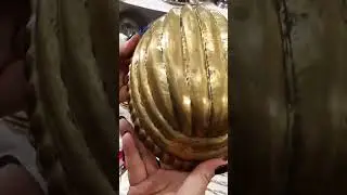 СМОТРИТЕ ПОЛНОЕ ВИДЕО С ЭЛИТНОГО БЛОШИНОГО РЫНКА.