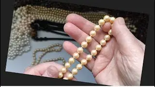 529. Unpacking a very large lot of vintage jewelry. Part one.