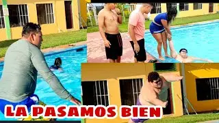 Diversión en la piscina @sofiaruiz @NANONANO0 @CincoVlogsOficial @callejas503