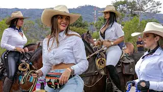 Increíble CABALGATA de MUJERES en Trujillo - Valle | Colombia 2023