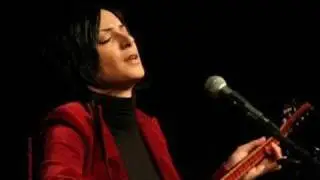 Özlem Özdil-Dinle sözüm al nasihat