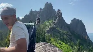 Ергаки , Замок , Черепаха .