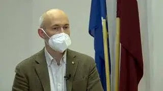 Re:Skats: Latvija gatavojas otrajai balstvakcīnai; omikrona paveids izplatīsies šaušalīgā ātrumā