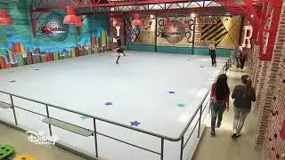 Soy Luna 3 38 - Ambar, Emilia, Ramiro patinando. Gari