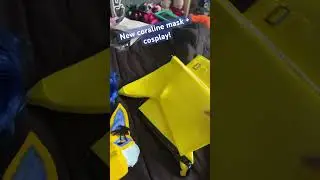 New coraline mask + cosplay! 
