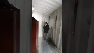 руки из ж**ы 