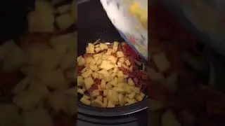 Суп из крапивы в мультиварке