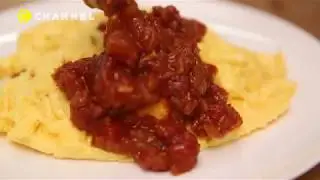 Omurice (Omelette wrapped tomato fried rice  | Partner with C Channel