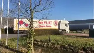 Van VLIET Flower Group sends help to Ukraine