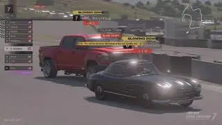 (4K HDR) Gran Turismo 7 Daily Races - This guy does not give a damn about the racing etiquette.