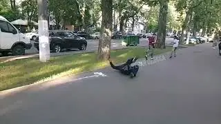 дед упал