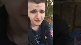 Максим тестит шаурму в кляре 