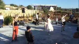 funny weddin dance -  I'm Sexy and I know It ריקוד מצחיק בחתונה שלנו