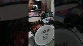 Asiiiik, unboxing drum set mini . Dofan senang sekali 🕺🕺