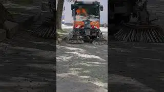Street cleaning vehicle (Rotary Brooms Sweep, Spray, Vacuum)