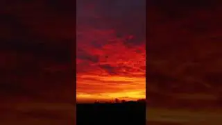 красивый закат и облака. You Tube # Shorts