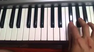 D.Holic - Chewy Easy Piano Tutorial
