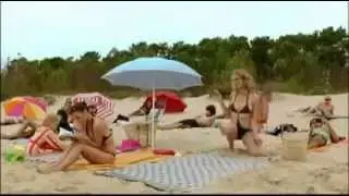 Угарное видео Француженка на пляже Смех! Прикол!