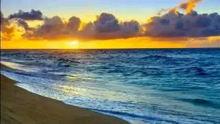 A Symphony of Colors: Relaxing Sunset with Calming Ocean Waves