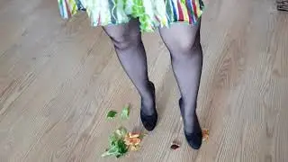 Trampling cucumber, nectarine and chocholate