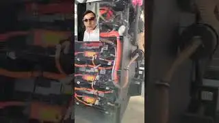 Is electric bus battery swappable?