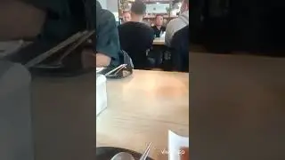 di ajak makan sama bos.