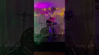 Live music 🎶🥁