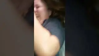 ДЕВУШКА РЖЕТ - ОБОССАЛАСЬ ОТ СМЕХА!)