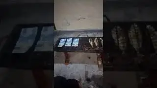 Wow viral Seorang lelaki Membakar uang