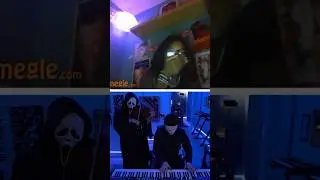 Pitch Perfect Duo Surprises Girl with Frank Ocean