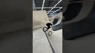 Арсение не перестает вытворять дичь на Bmx