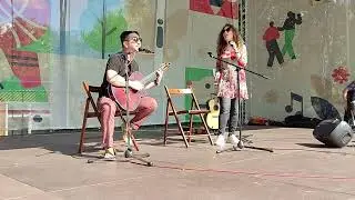 Лето в Москве и любимые песни под гитару