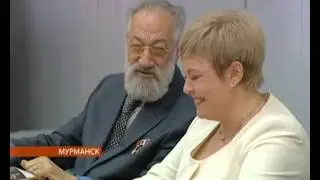 Новым почётным полярникам Артур Чилингаров посоветовал обязательно обмыть медали в рынде 18.11.2014