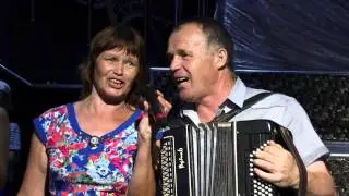 Чăваш тамадисем юрлаççĕ.