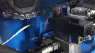 add oil --Pipe twisting machine