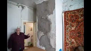 Пенсионеры из села под Екатеринбургом шестую зиму замерзают в разрушающемся доме, ожидая расселения