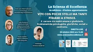 VITE CON POCHE STELLE MA TANTI PIGIAMI A STRISCE.