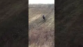 БЕГИ БЕГИ БЕГИ ЭНДУРО))))