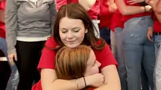 UofL students rise for raiseRED