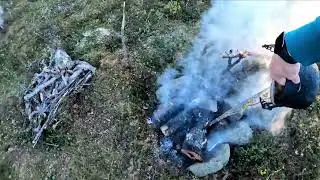 ТУНДРА СЕВЕРА КОЛЬСКОГО ПОЛУОСТРОВА . Поход  на природу,укрытие для ночёвки ,хороший июньский день.